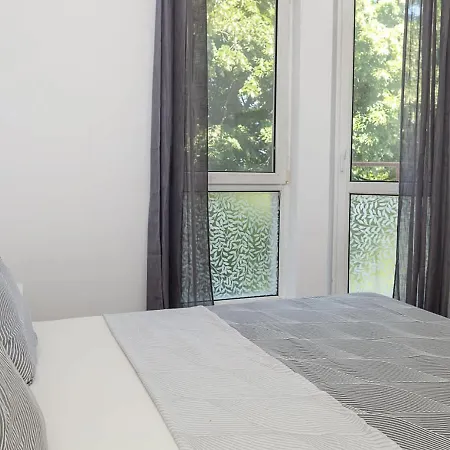 Modern & Spacious Near Kabakum By Flat Manаger Διαμέρισμα *