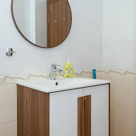 Modern & Spacious Near Kabakum By Flat Manаger * Βάρνα
